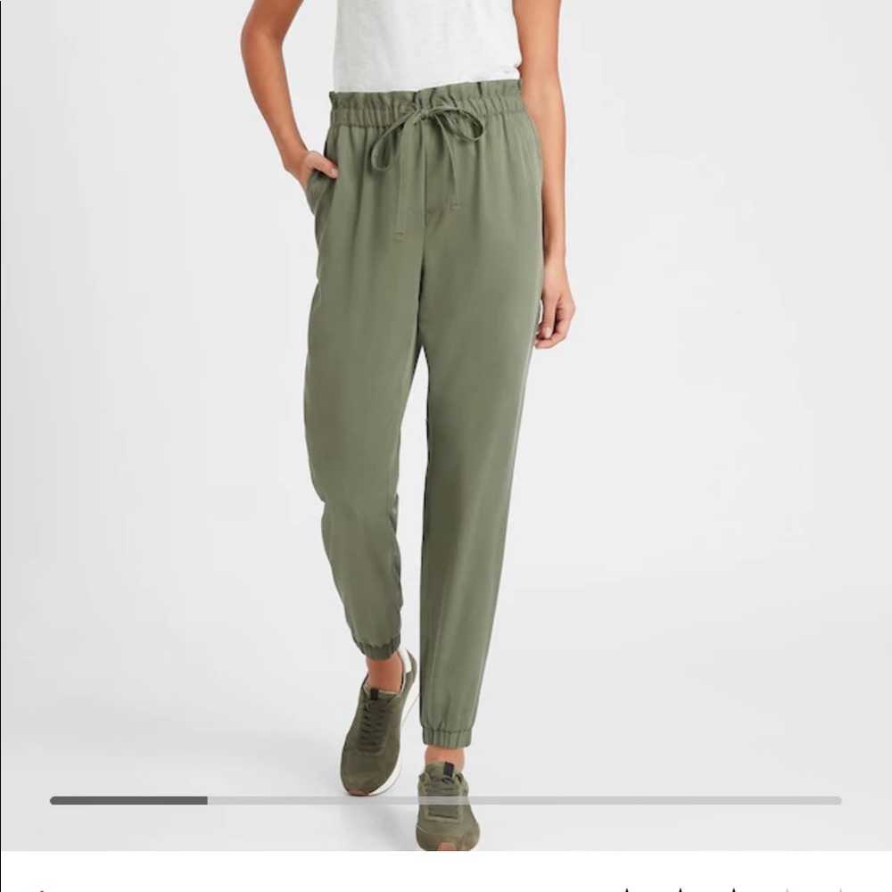 Green Paperbag Joggers. Medium